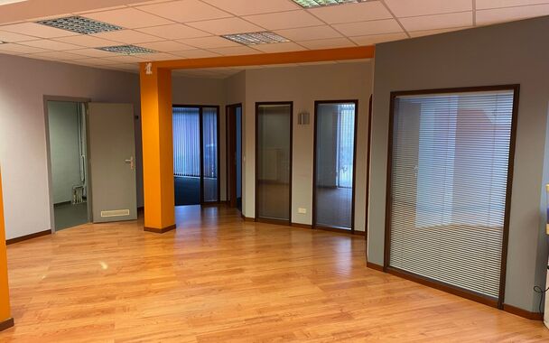 Commercial groundfloor for rent in Zaventem Nossegem