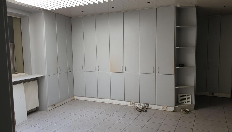 Kantoren & magazijn te huur in Sterrebeek