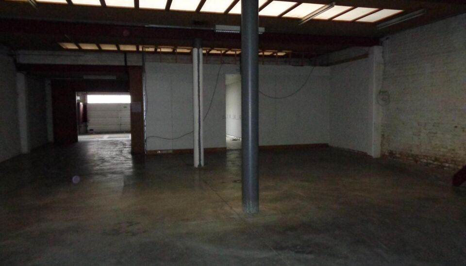 Offices & warehouse for rent in Sterrebeek
