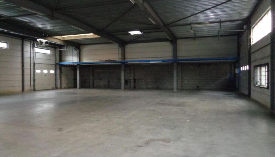 Offices & warehouse for rent in Sterrebeek