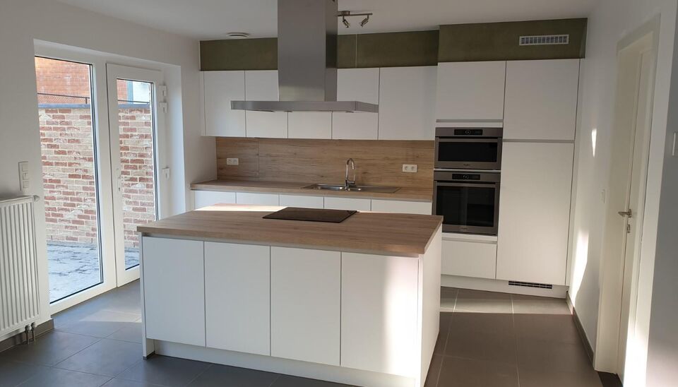 Semi-detached house for rent in Sterrebeek